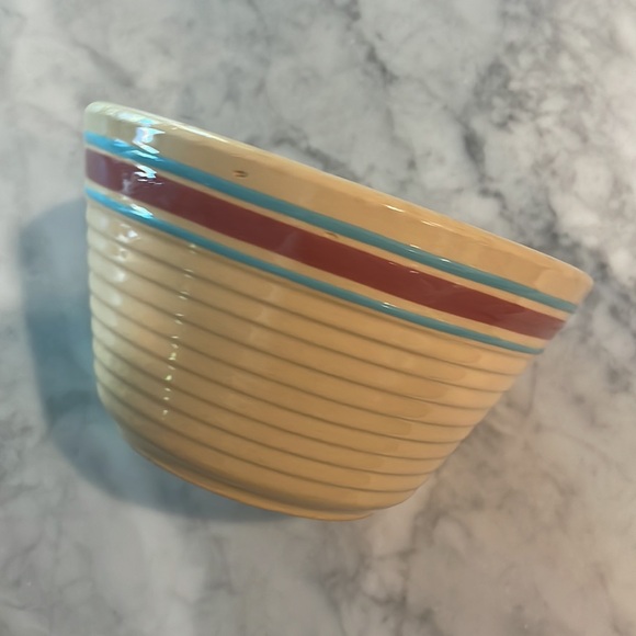 Vintage Watt Pottery Ribbed Ovenware USA 8” Mixing Bowl - Picture 2 of 5